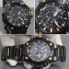 画像2: カシオ G-SHOCK MRG-B2000シリーズ(MRG-B2000B-1AJR)勝色 (2)